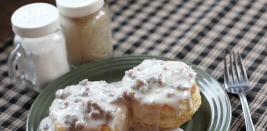 biscuits with gravy