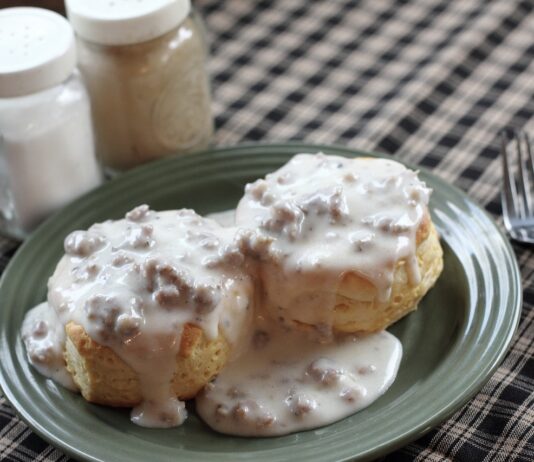 biscuits with gravy